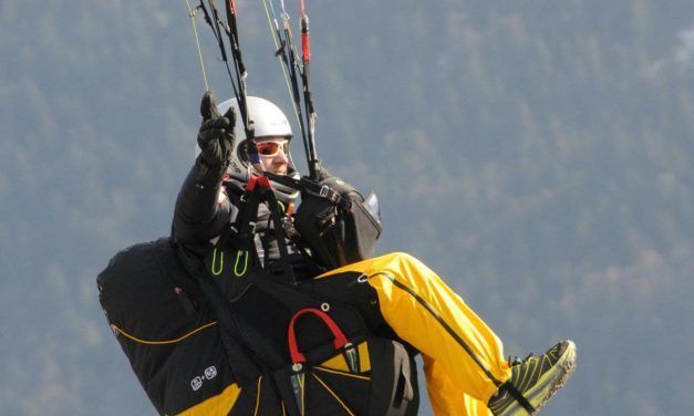 Parahawking en Nepal