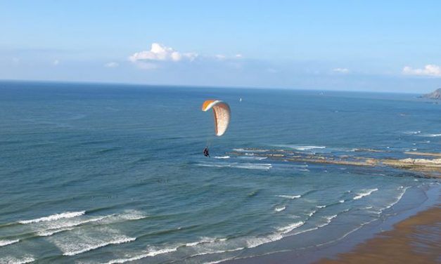 Parapente en Playa de Barinatxe / La Salvaje – Video